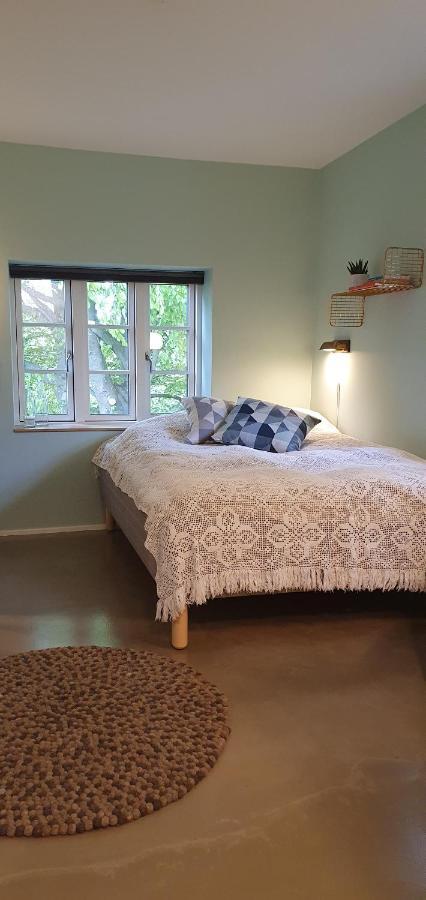 Hos Molsgaarden Bed & Breakfast Knebel Екстериор снимка