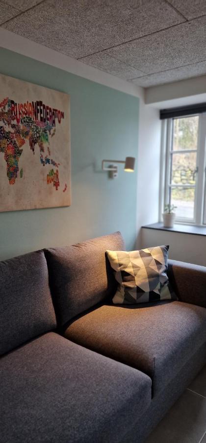 Hos Molsgaarden Bed & Breakfast Knebel Екстериор снимка