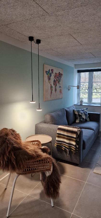 Hos Molsgaarden Bed & Breakfast Knebel Екстериор снимка
